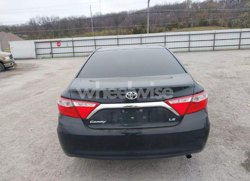 Photo 16 of 2015 Toyota Camry LE (VIN 4T4BF1FK0FR500555)