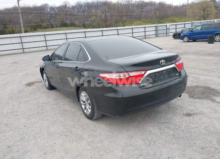 Photo 3 of 2015 Toyota Camry LE (VIN 4T4BF1FK0FR500555)