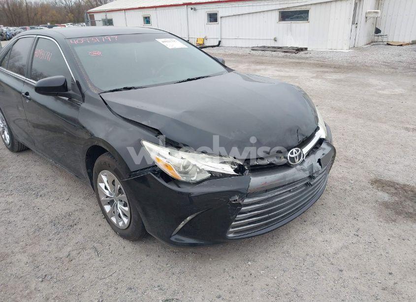 Photo 6 of 2015 Toyota Camry LE (VIN 4T4BF1FK0FR500555)