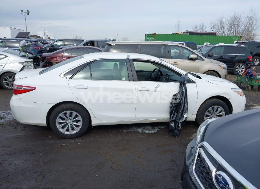 Photo 13 of 2015 Toyota Camry LE (VIN 4T4BF1FK0FR505805)