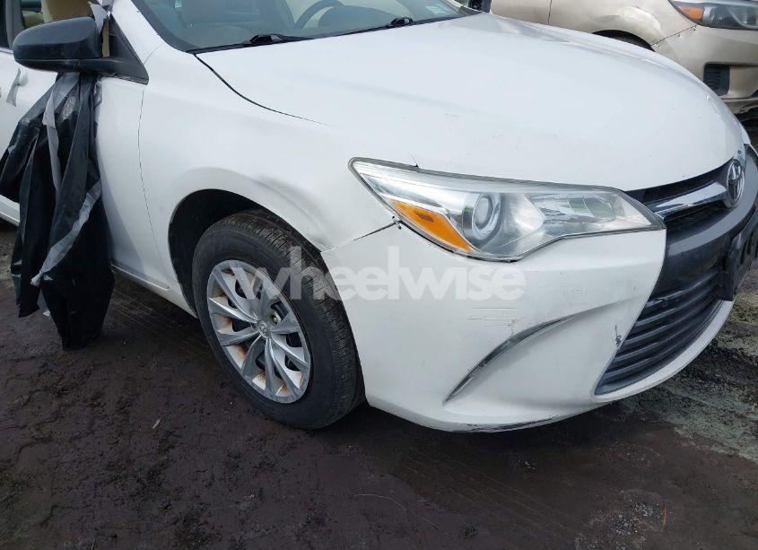 Photo 17 of 2015 Toyota Camry LE (VIN 4T4BF1FK0FR505805)