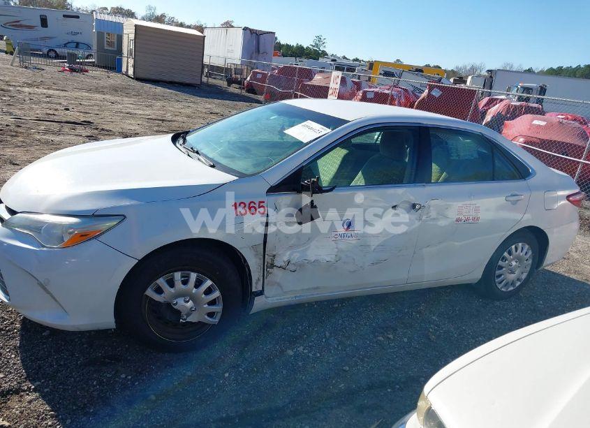 Photo 14 of 2015 Toyota Camry LE (VIN 4T4BF1FK0FR506257)