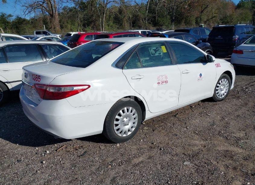 Photo 4 of 2015 Toyota Camry LE (VIN 4T4BF1FK0FR506257)
