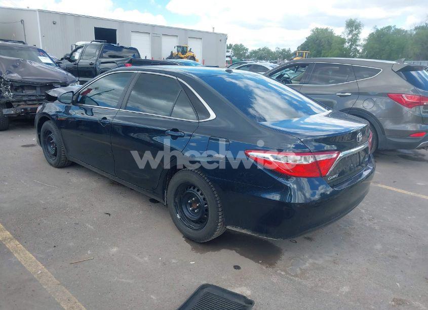 Photo 3 of 2015 Toyota Camry LE (VIN 4T4BF1FK0FR507537)