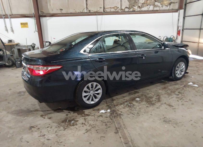 Photo 4 of 2015 Toyota Camry LE (VIN 4T4BF1FK0FR508185)