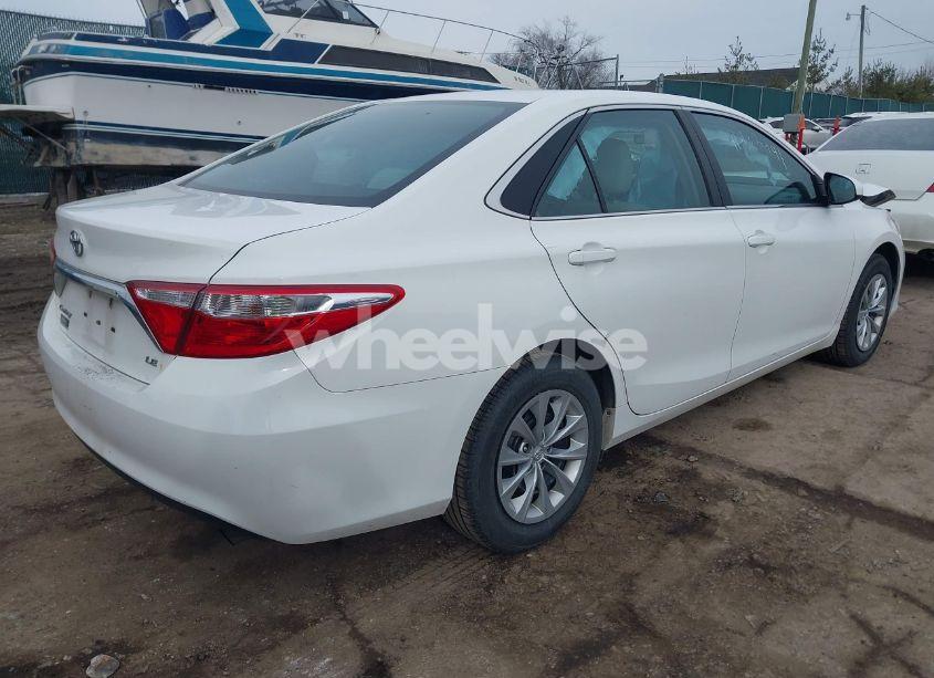 Photo 4 of 2015 Toyota Camry LE (VIN 4T4BF1FK0FR514116)