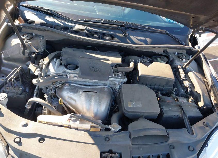 Photo 10 of 2015 Toyota Camry LE (VIN 4T4BF1FK0FR514603)