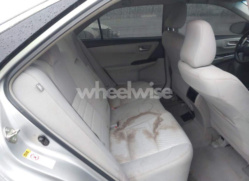 Photo 8 of 2016 Toyota Camry LE (VIN 4T4BF1FK0GR520838)