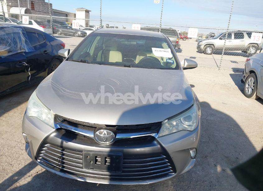 Photo 12 of 2016 Toyota Camry LE (VIN 4T4BF1FK0GR533931)