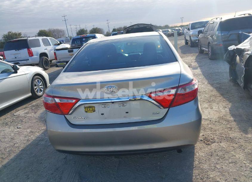 Photo 16 of 2016 Toyota Camry LE (VIN 4T4BF1FK0GR533931)