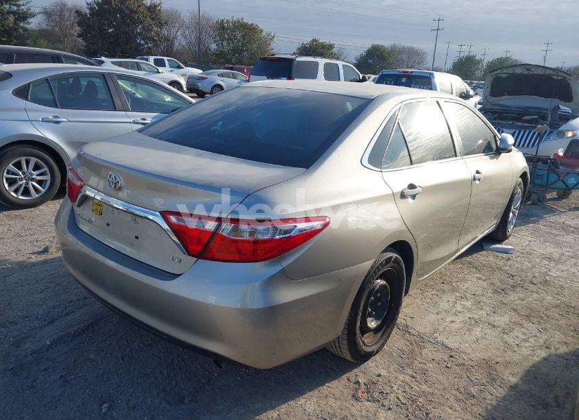 Photo 4 of 2016 Toyota Camry LE (VIN 4T4BF1FK0GR533931)