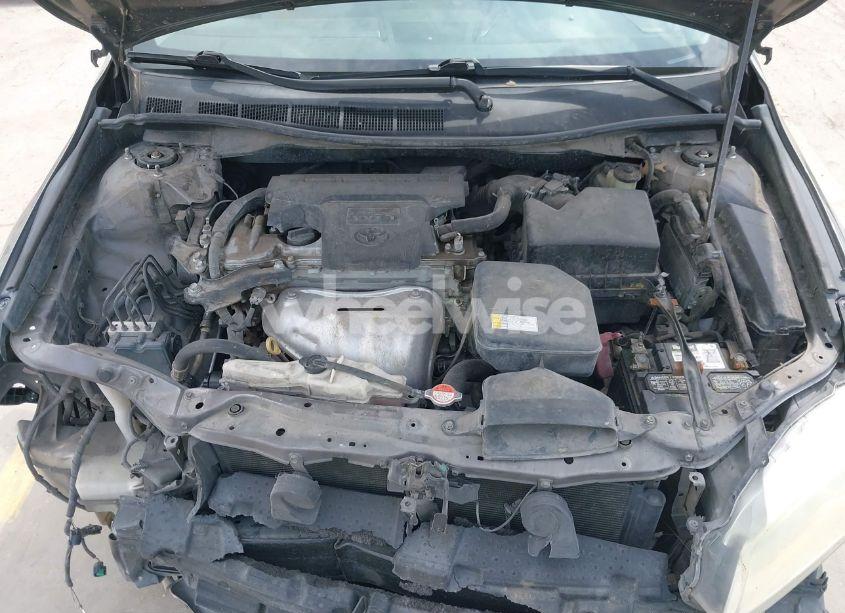 Photo 10 of 2016 Toyota Camry LE (VIN 4T4BF1FK0GR535663)