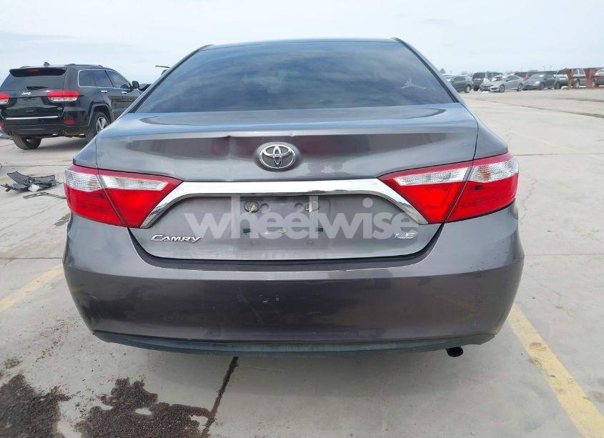 Photo 17 of 2016 Toyota Camry LE (VIN 4T4BF1FK0GR535663)