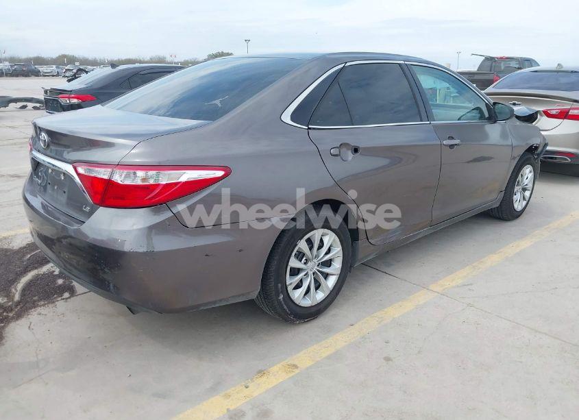 Photo 4 of 2016 Toyota Camry LE (VIN 4T4BF1FK0GR535663)