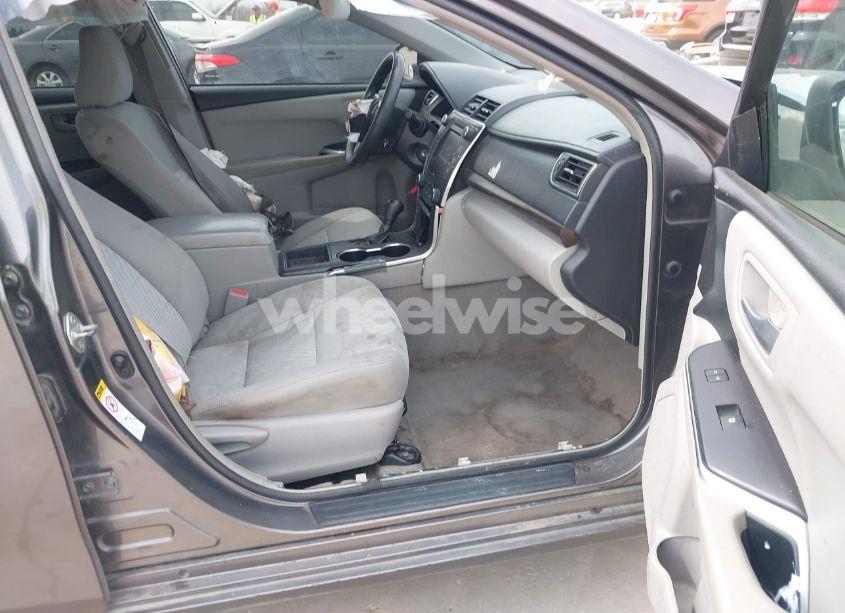 Photo 5 of 2016 Toyota Camry LE (VIN 4T4BF1FK0GR535663)