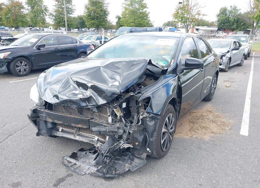 Photo 2 of 2016 Toyota Camry LE (VIN 4T4BF1FK0GR536473)