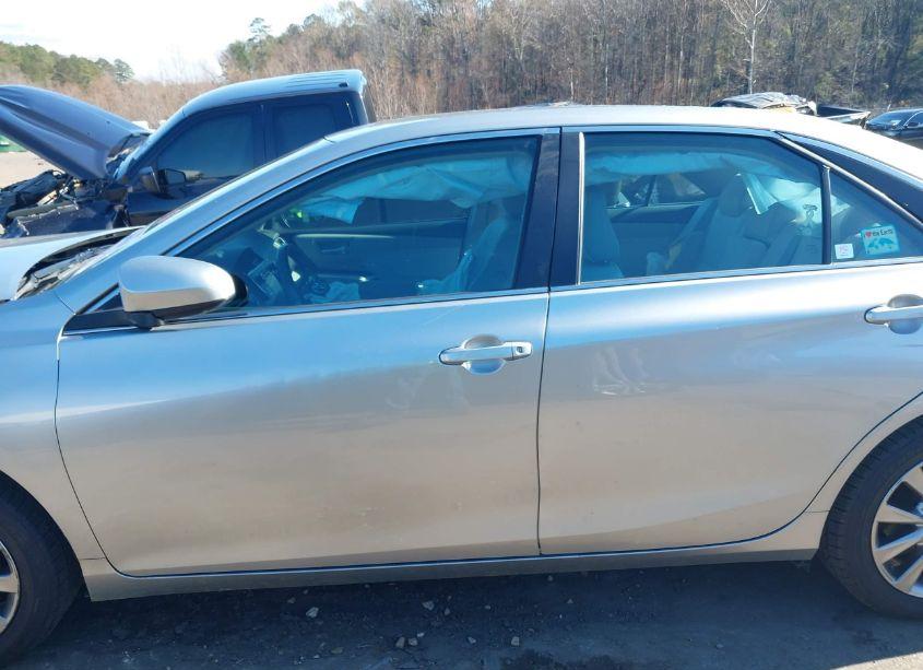 Photo 14 of 2016 Toyota Camry XLE (VIN 4T4BF1FK0GR552544)