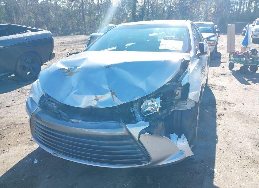 Photo 6 of 2016 Toyota Camry XLE (VIN 4T4BF1FK0GR552544)