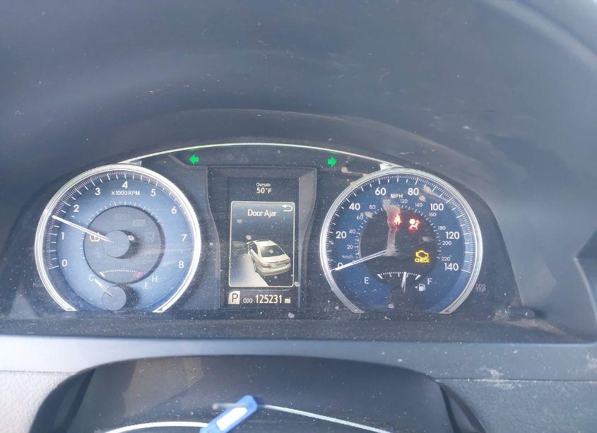 Photo 7 of 2016 Toyota Camry XLE (VIN 4T4BF1FK0GR552544)