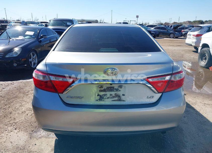 Photo 16 of 2016 Toyota Camry LE (VIN 4T4BF1FK0GR552740)