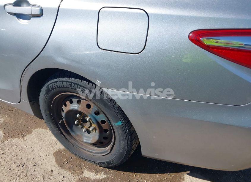 Photo 17 of 2016 Toyota Camry LE (VIN 4T4BF1FK0GR552740)