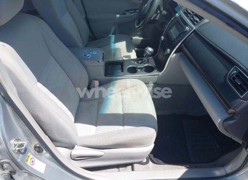 Photo 5 of 2016 Toyota Camry LE (VIN 4T4BF1FK0GR553208)