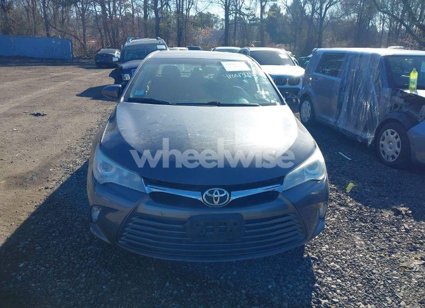 Photo 12 of 2016 Toyota Camry LE (VIN 4T4BF1FK0GR572812)