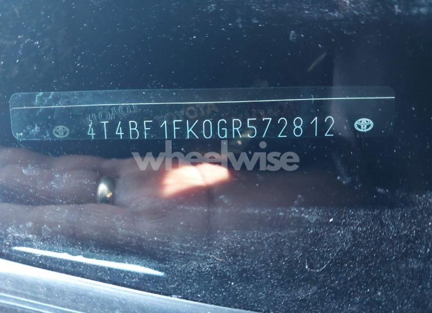 Photo 9 of 2016 Toyota Camry LE (VIN 4T4BF1FK0GR572812)