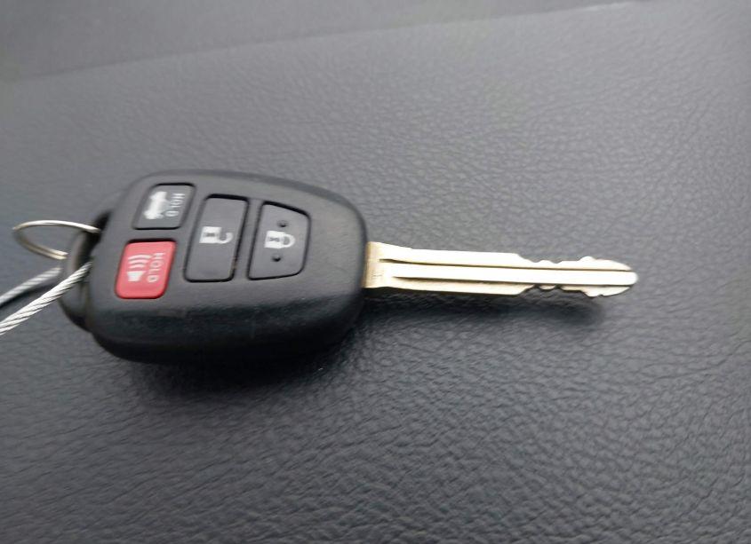 Photo 11 of 2016 Toyota Camry LE (VIN 4T4BF1FK0GR573314)