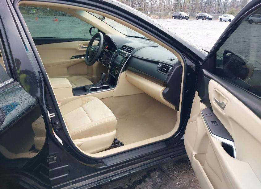 Photo 5 of 2016 Toyota Camry LE (VIN 4T4BF1FK0GR573314)