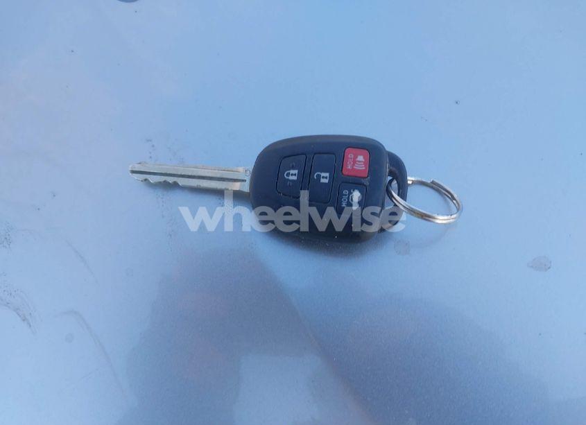 Photo 11 of 2012 Toyota Camry XLE (VIN 4T4BF1FK1CR161932)