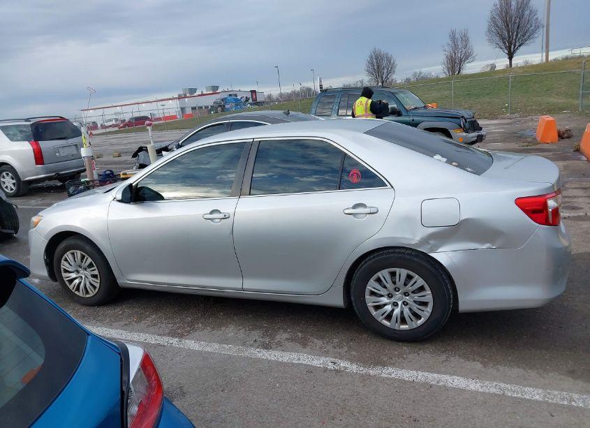 Photo 14 of 2012 Toyota Camry L (VIN 4T4BF1FK1CR169500)