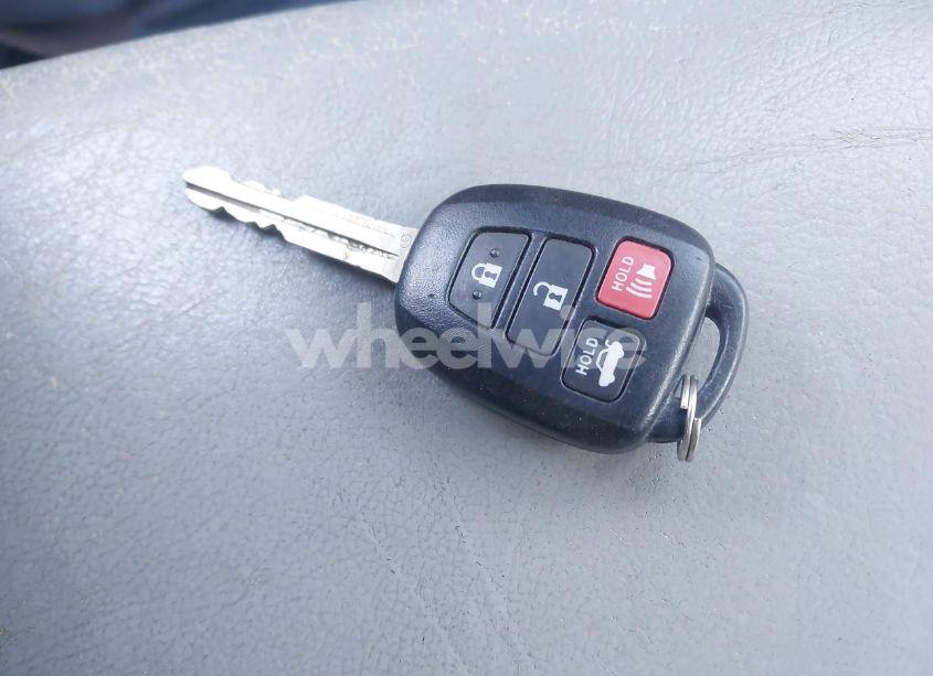 Photo 11 of 2012 Toyota Camry LE (VIN 4T4BF1FK1CR186328)