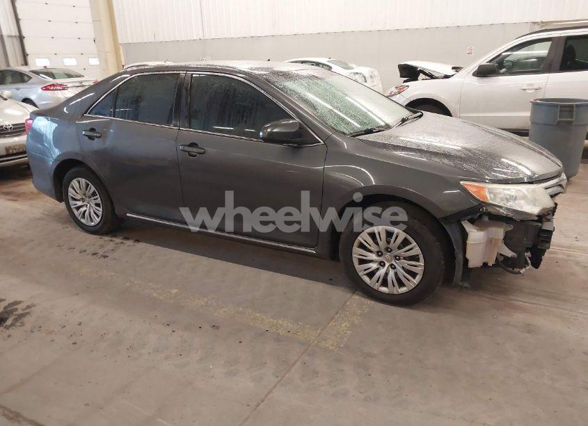 2012 Toyota Camry LE (VIN 4T4BF1FK1CR206433) main photo