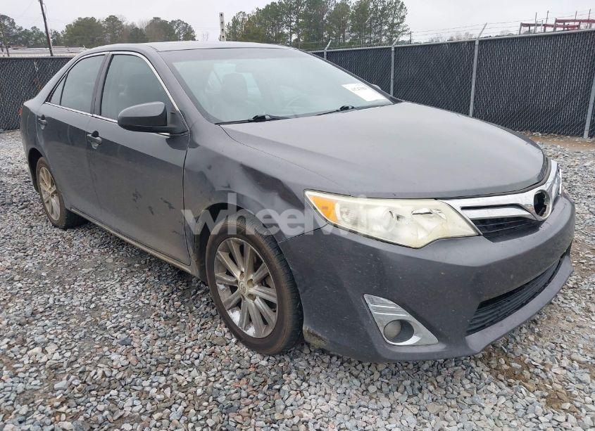 2012 Toyota Camry XLE (VIN 4T4BF1FK1CR211096) main photo