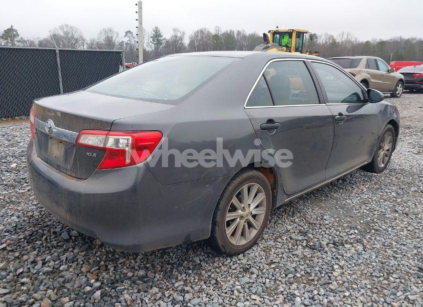 Photo 4 of 2012 Toyota Camry XLE (VIN 4T4BF1FK1CR211096)