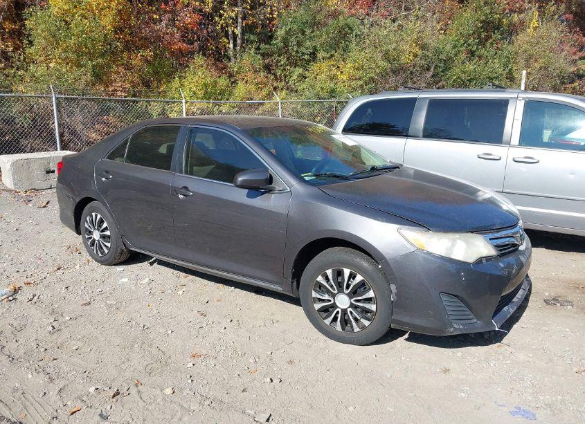 2012 Toyota Camry LE (VIN 4T4BF1FK1CR217108) main photo