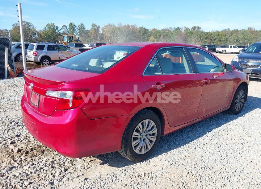 Photo 4 of 2013 Toyota Camry L (VIN 4T4BF1FK1DR289721)