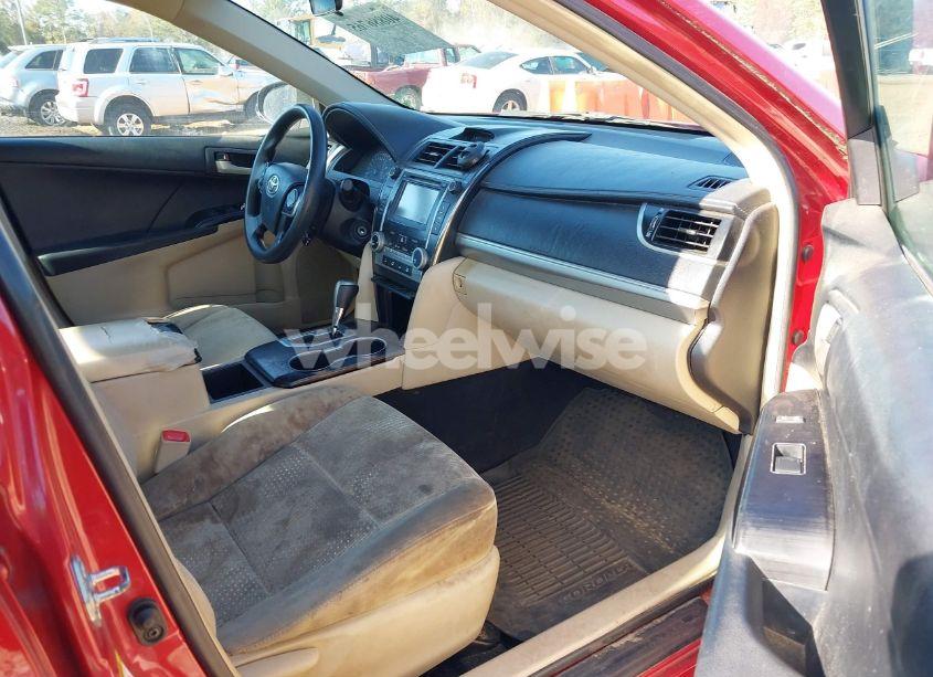 Photo 5 of 2013 Toyota Camry L (VIN 4T4BF1FK1DR289721)