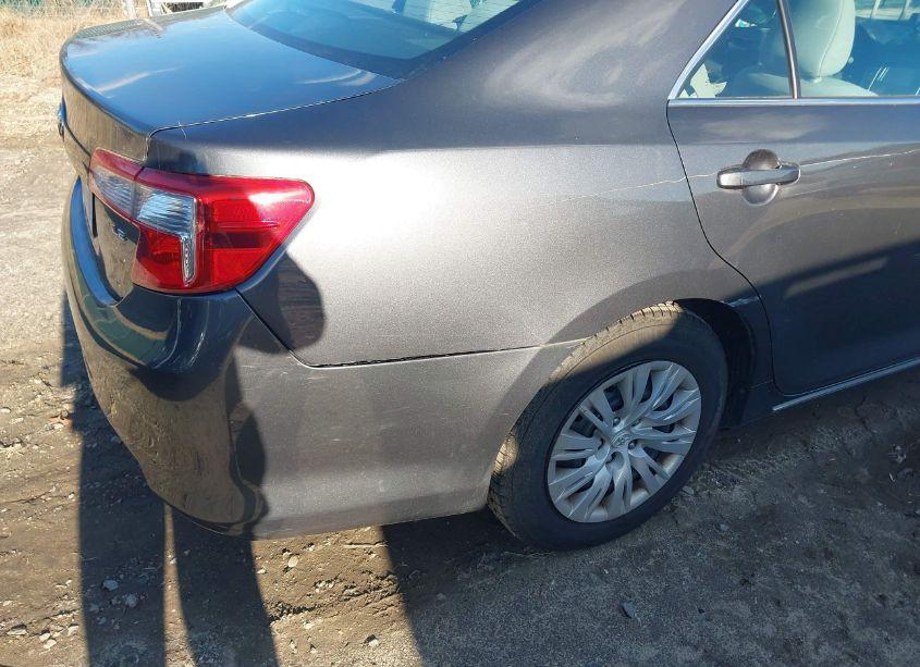 Photo 21 of 2013 Toyota Camry LE (VIN 4T4BF1FK1DR300135)