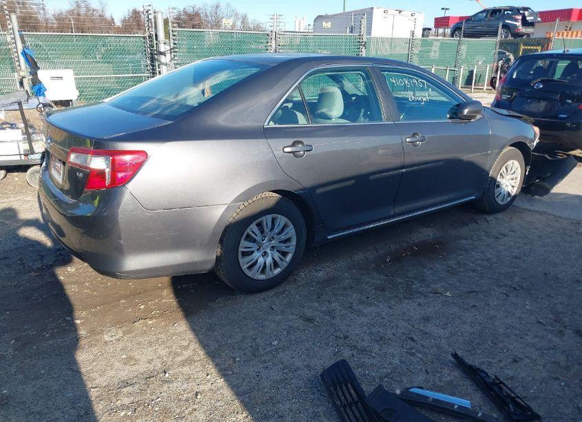 Photo 4 of 2013 Toyota Camry LE (VIN 4T4BF1FK1DR300135)