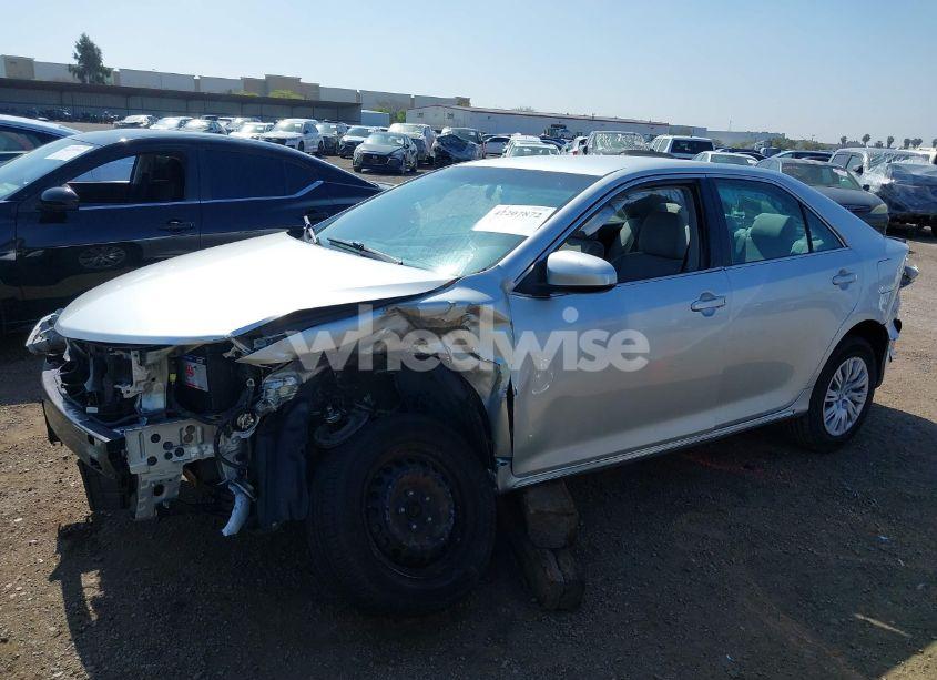 Photo 6 of 2013 Toyota Camry LE (VIN 4T4BF1FK1DR319851)