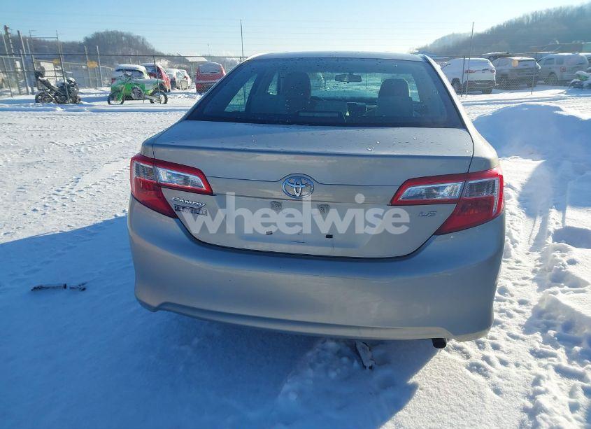 Photo 16 of 2013 Toyota Camry LE (VIN 4T4BF1FK1DR328937)