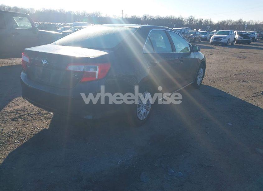 Photo 4 of 2013 Toyota Camry LE (VIN 4T4BF1FK1DR330414)