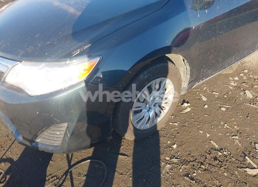 Photo 6 of 2013 Toyota Camry LE (VIN 4T4BF1FK1DR330414)