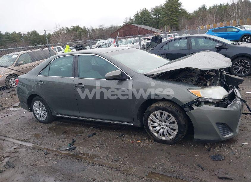 Photo 13 of 2013 Toyota Camry LE (VIN 4T4BF1FK1DR330705)