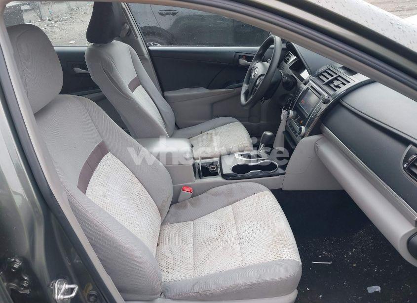 Photo 5 of 2013 Toyota Camry LE (VIN 4T4BF1FK1DR330705)