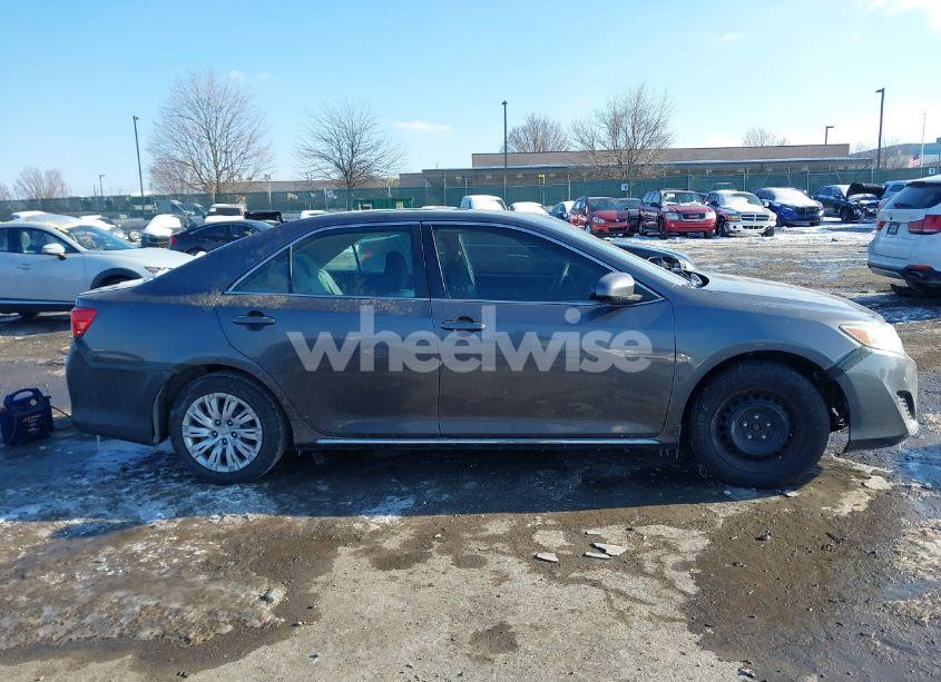 Photo 12 of 2014 Toyota Camry LE (VIN 4T4BF1FK1ER362409)