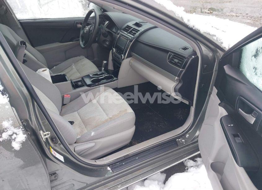 Photo 5 of 2014 Toyota Camry LE (VIN 4T4BF1FK1ER365441)