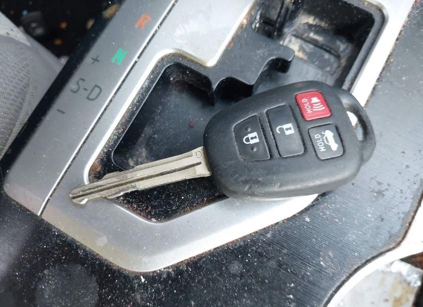 Photo 11 of 2014 Toyota Camry LE (VIN 4T4BF1FK1ER367304)